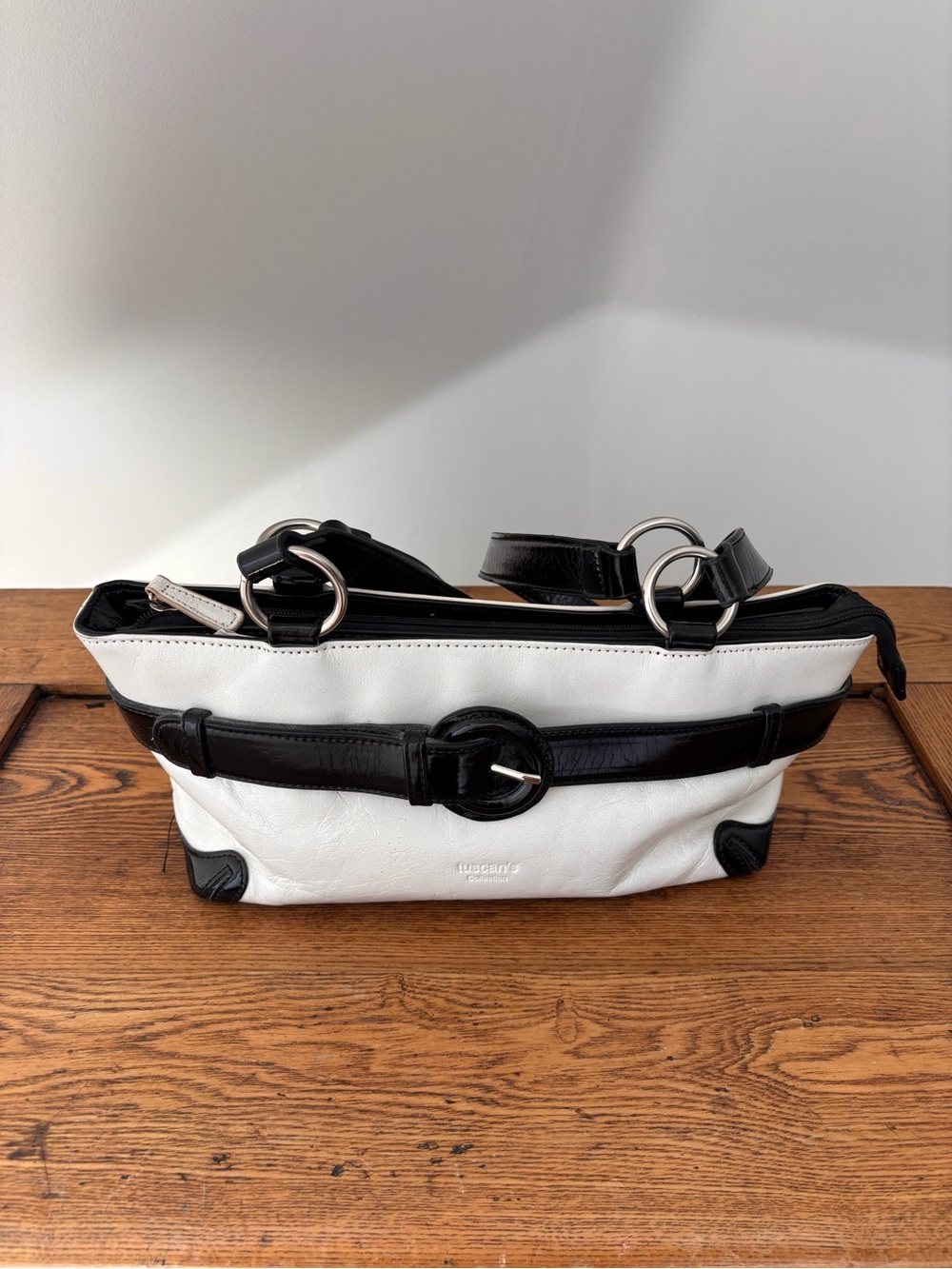 Vintage Tuscan’s Collection Shoulder Bag 🖤